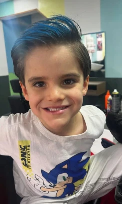 Corte de cabelo em criança no Tio Ricardo Hair
